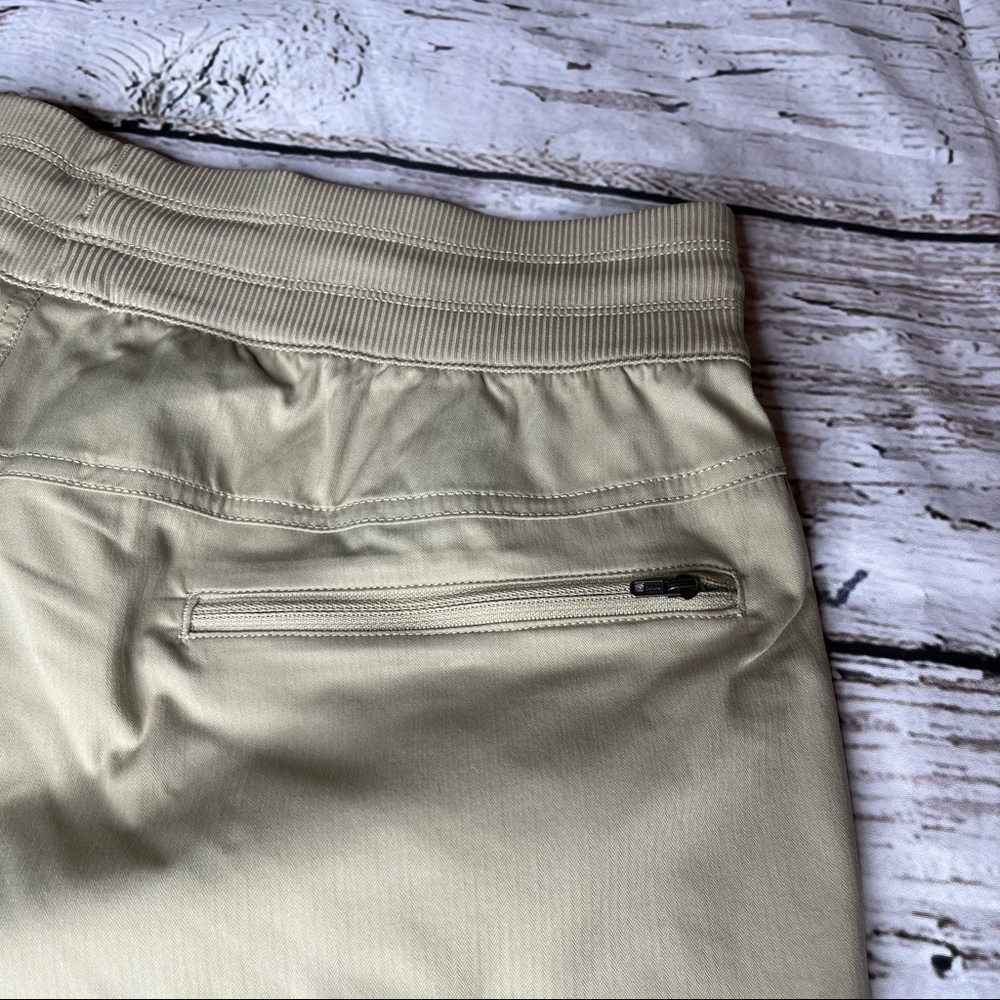 The North Face Aphrodite Motion Shorts Size L - Picture 3 of 7